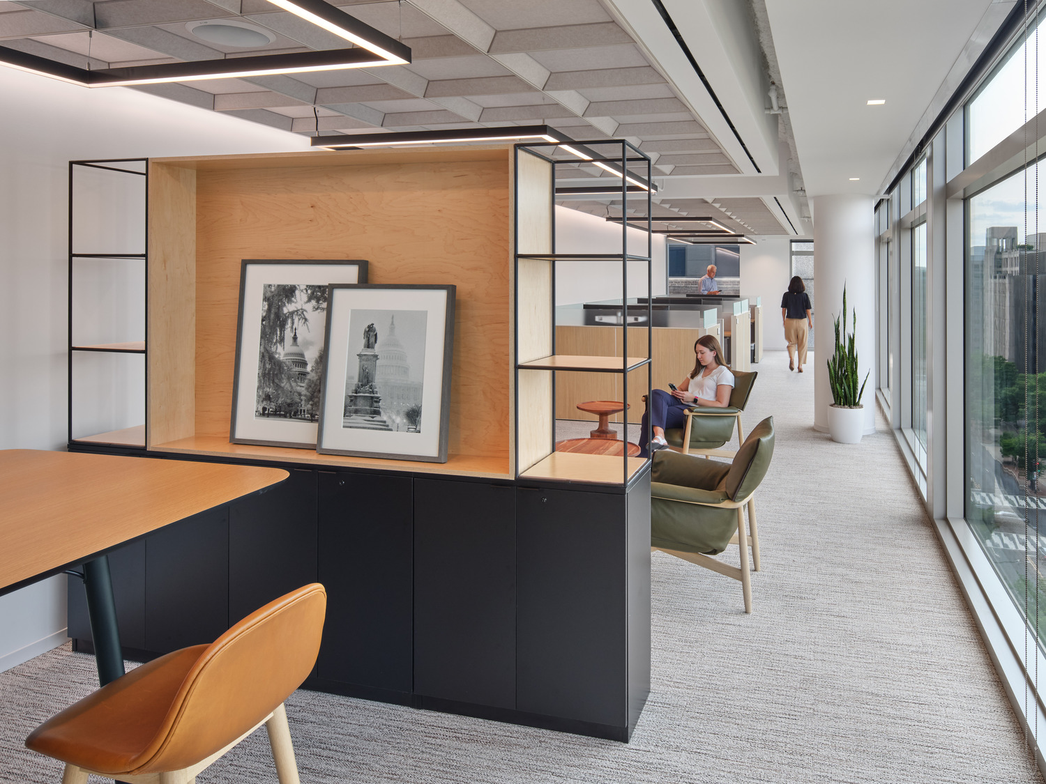 Confidential HQ - Detail 16