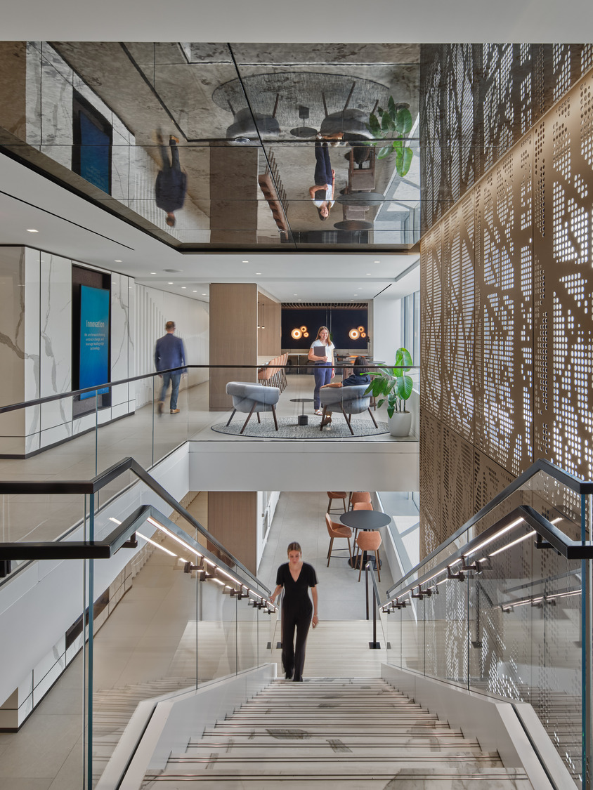 Confidential HQ - Detail 10